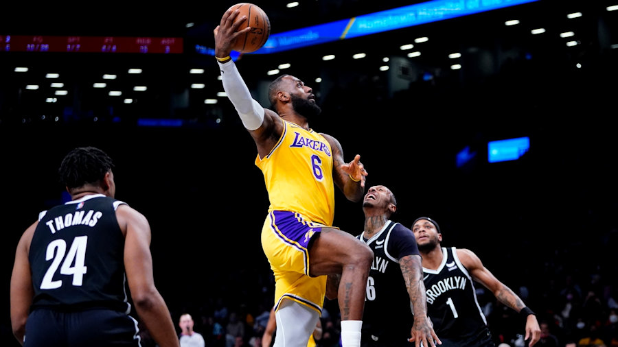 Nets – Lakers : LeBron James en démonstration | NBA
